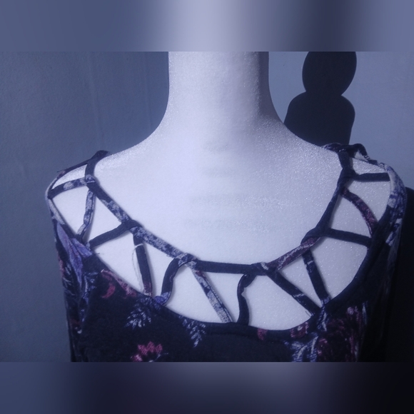 Floral Black & Purple • Flowy Feminine Blouse - Picture 2 of 2